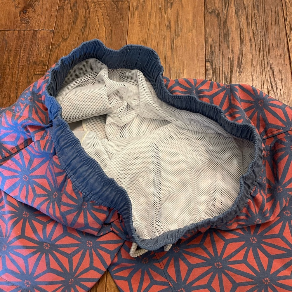 Faherty Beacon Swim Trunks - Picture 8 of 14